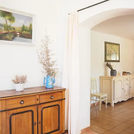 Charming Ground Floor With Private Pool,