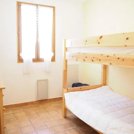 Charming Ground Floor With Private Pool, Holiday home